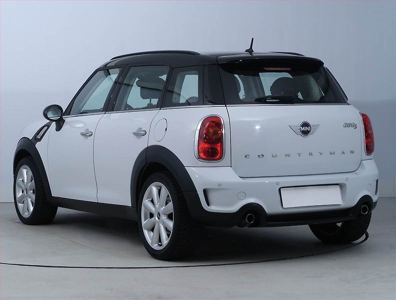 Mini Countryman (2014) Cooper S, Kůže, Bi-Xenony - fotka 4 z 15