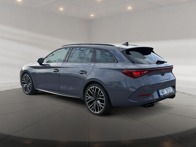 Seat Leon (2023) ST VZ 2.0TSI 228kW 4WD CZ DPH - fotka 4 z 11