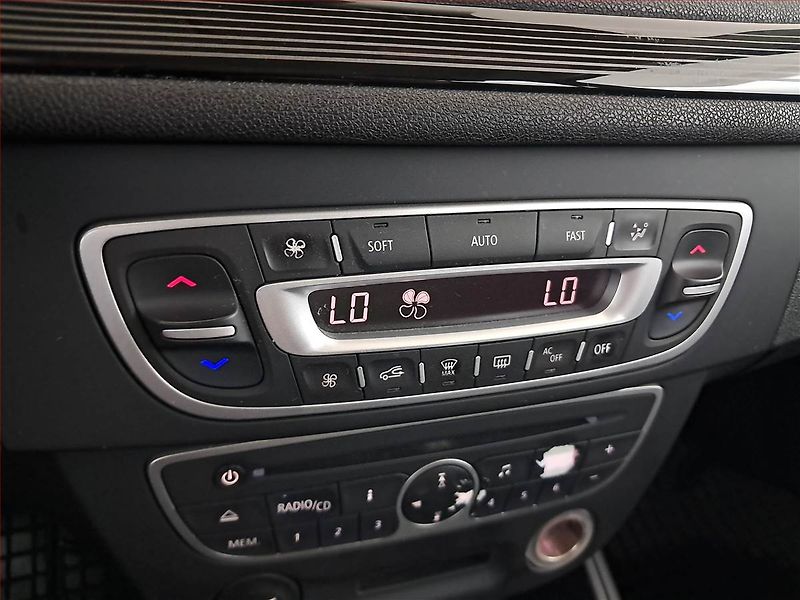 Renault Mégane (2011) 1.6 16V, ČR,1.maj, Tempomat - fotka 13 z 16