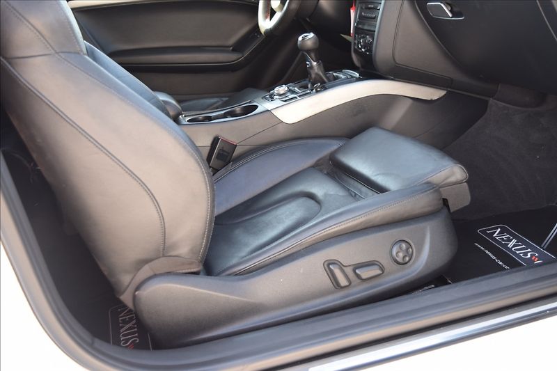 Audi A5 3,0 TDI 176KW S-LINE ALU SERVI - fotka 41 z 48