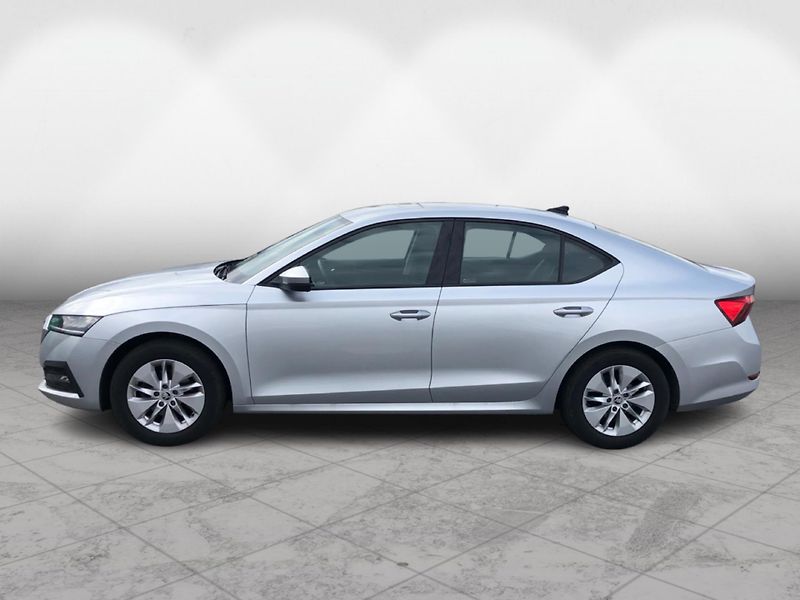 Škoda Octavia 2.0 TDi AMBITION - fotka 3 z 28