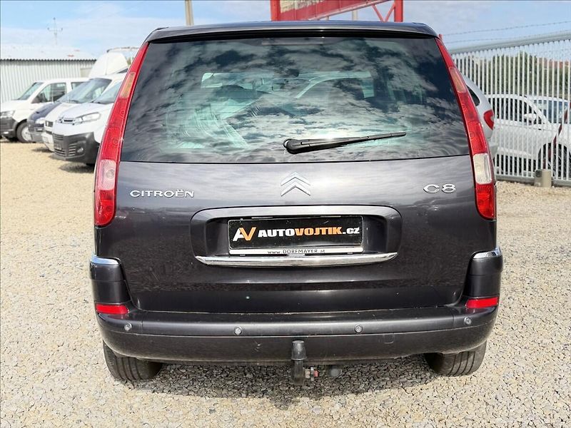 Citroën C8 2,0 HDI 100kW XENONY,TAŽNÉ - fotka 6 z 27