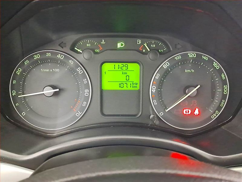 Škoda Octavia (2005) 1.6, Serv.kniha, udržované - fotka 11 z 19