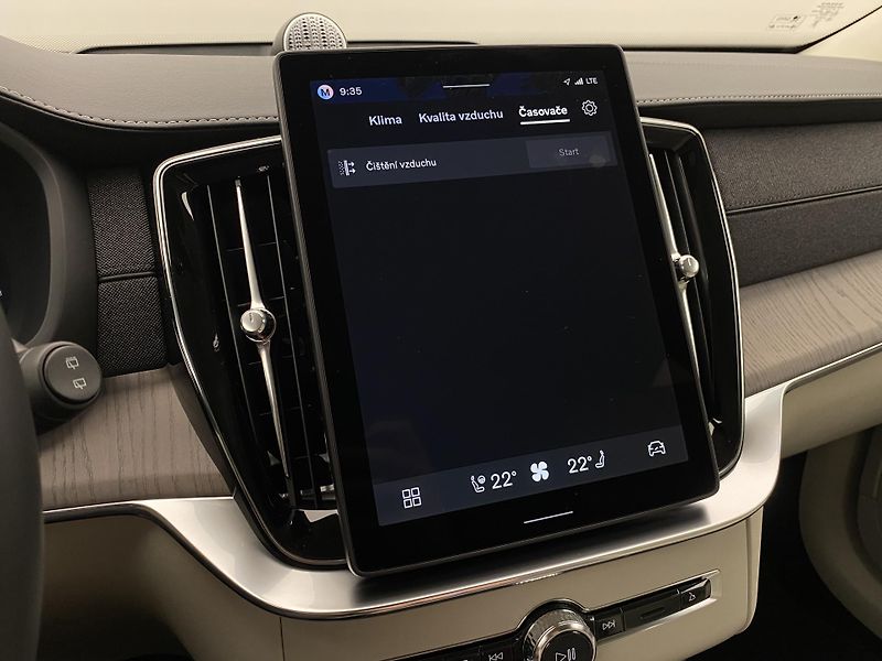 Volvo XC90 (2026) B5 AWD AUT BRIGHT PLUS 7míst - fotka 46 z 72