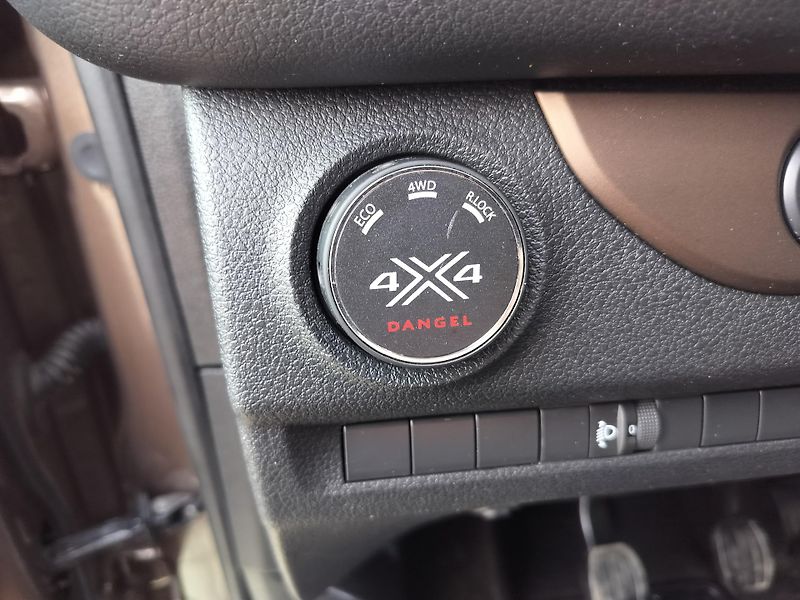 Toyota ProAce Verso 4x4 kůže, navi,  8 míst, tažné - fotka 12 z 30