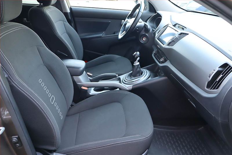 Kia Sportage (2015) 1.7 CRDi, Serv.kniha, Navi - fotka 9 z 24