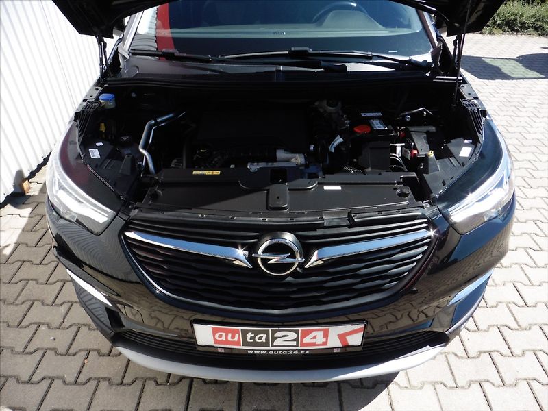 Opel Grandland 1,2 Ultimate 96kW , Navi - fotka 14 z 19