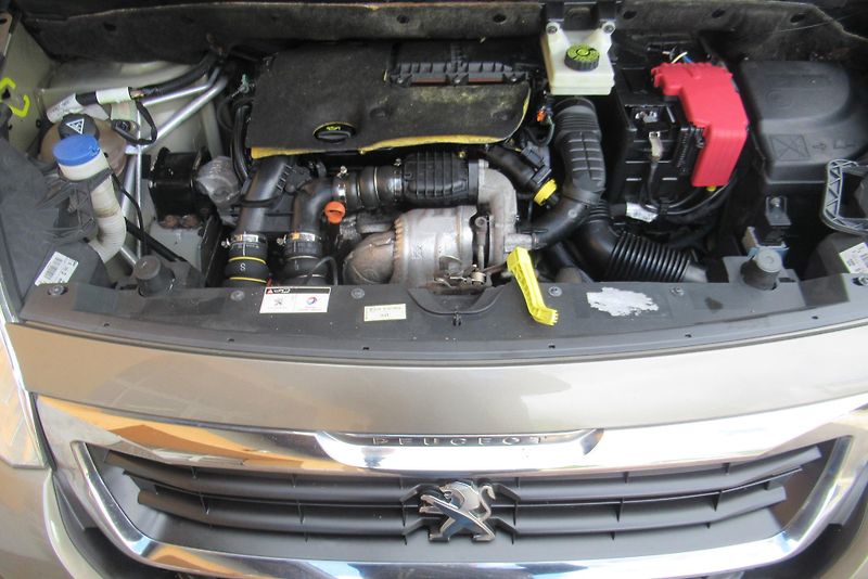 Peugeot Partner 1.6 HDi KLIMA PŮVOD ČR - fotka 17 z 19
