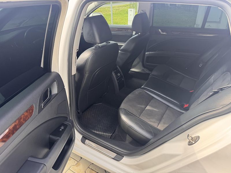 Škoda Superb 2.0TDI 103Kw DSG Elegance - fotka 17 z 18