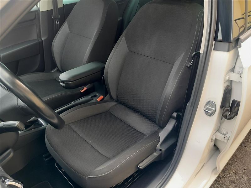 Škoda Rapid 1.2TSI 77kW  NOVÝ MOTOR - fotka 17 z 47