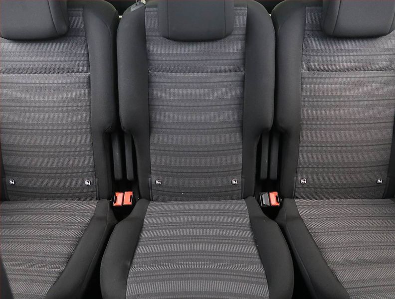 Opel Combo (2022) Maxi Elegance 1.5 CDTI, 7Míst - fotka 10 z 24