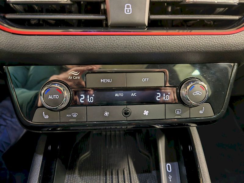 Škoda Kamiq (2025) 1.5 TSI 110 kW DSG Monte Carlo - fotka 18 z 33