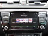 Škoda Superb (2016) 2.0 TDi, Style, TZ, navi - náhled 18