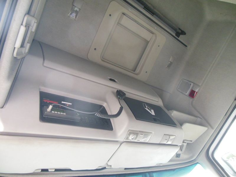 Renault Premium R 460.26 DXi, BDF, 6x2, Euro 5 - fotka 16 z 28
