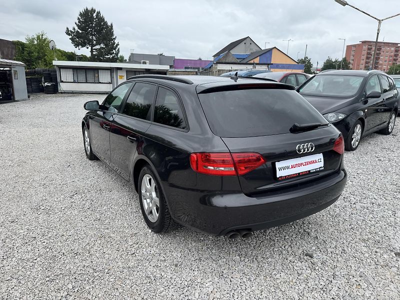 Audi A4 Avant 2.0TDi,rezervace - fotka 6 z 54