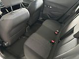 Peugeot 2008 (2026) STYLE Hybrid 110 e-DCS6 - náhled 9