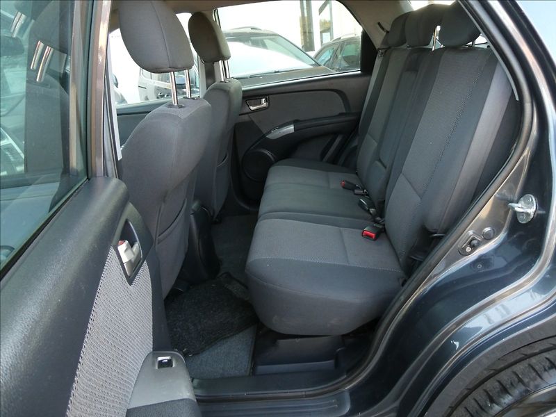 Kia Sportage 2,0 CRDi 110kW 1.MAJITEL, 4x4 - fotka 15 z 40