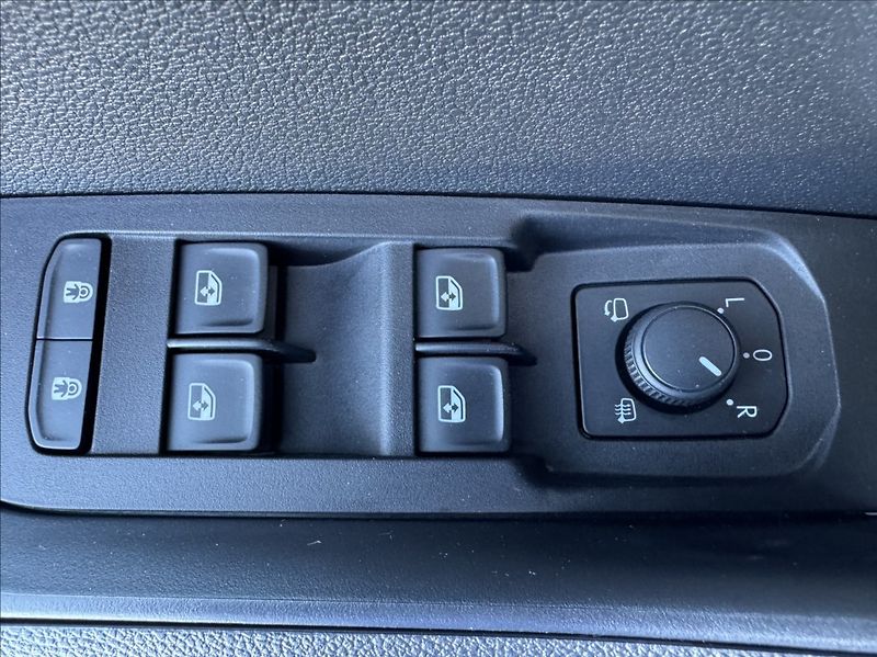 Škoda Karoq 1,5 TSI STYLE DPH 1maj původČR - fotka 22 z 50