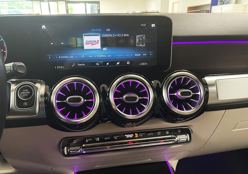 Mercedes-Benz GLB 250, 4 MATIC, ČR, REZERVACE - fotka 16 z 32