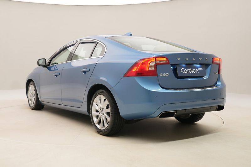 Volvo S60 D4 SUMMUM AUT - fotka 10 z 45