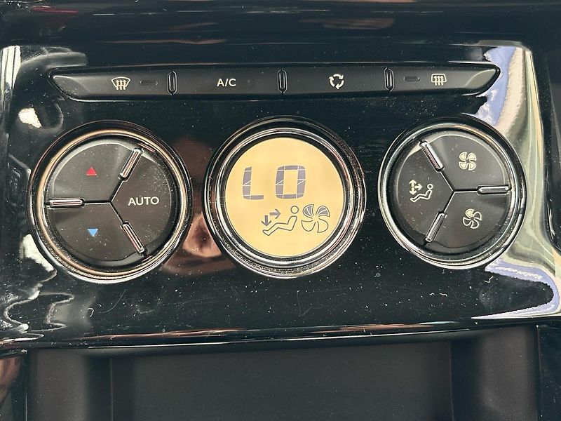 Citroën DS3 (2018) Performance Line Sport EAT6 - fotka 37 z 47