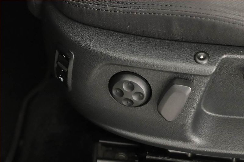 Volkswagen Passat CC (2009) 2.0 TDI, Xenony, Tempomat - fotka 16 z 17