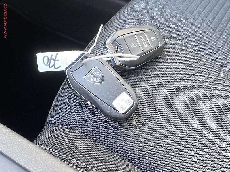 Peugeot 308 (2023) 1.2PT, Active, AT, navi - fotka 19 z 19