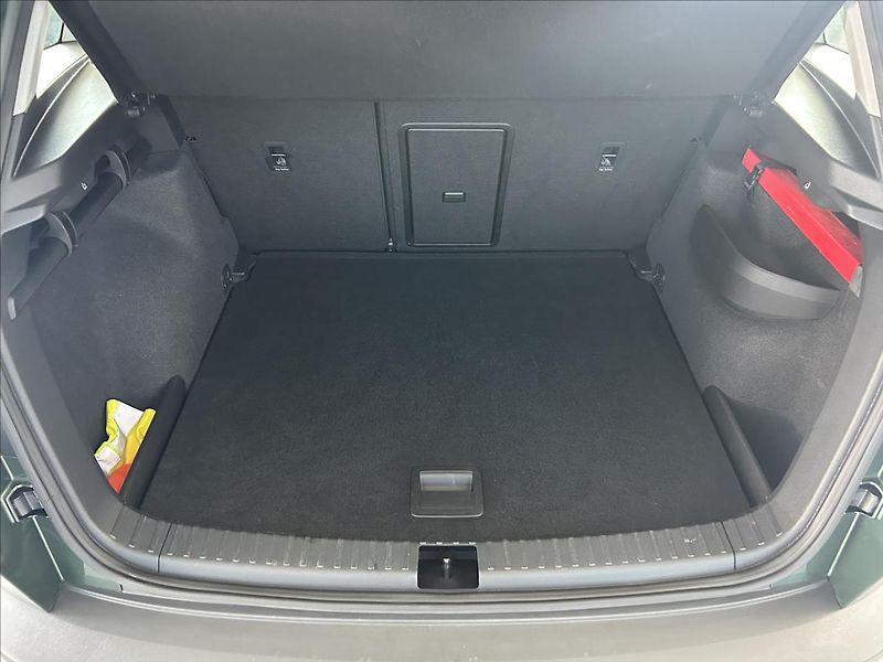 Škoda Karoq 1,0   TSI 81kW,STYLE,ACC - fotka 26 z 27