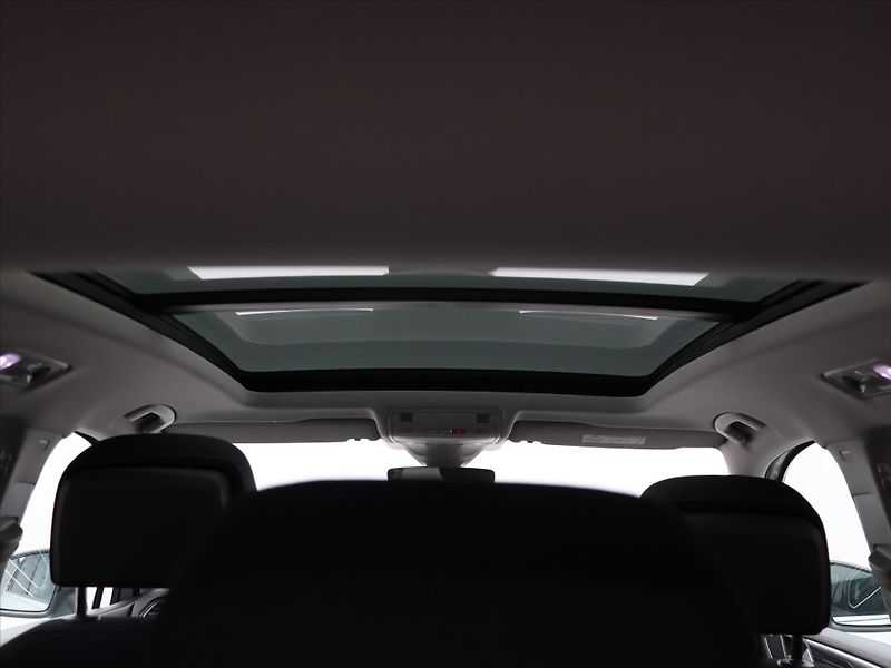 Volkswagen Tiguan Allspace 2,0 TSI 162kW DSG 4M LED 1.Maj - fotka 26 z 33