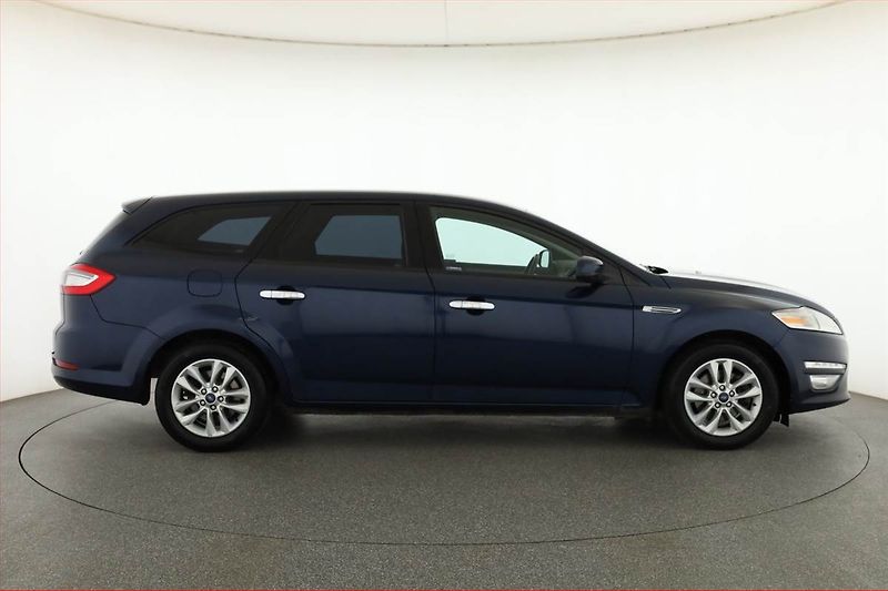Ford Mondeo (2011) 2.0 TDCi, Serv.kniha, nová STK - fotka 6 z 14