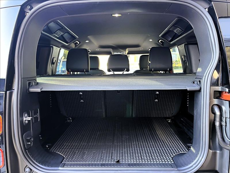 Land Rover Defender (2026) 110 D200 S - fotka 7 z 30