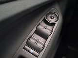 Ford C-MAX (2013) 1.6 TDCi, Vyhř. sedaček - náhled 15
