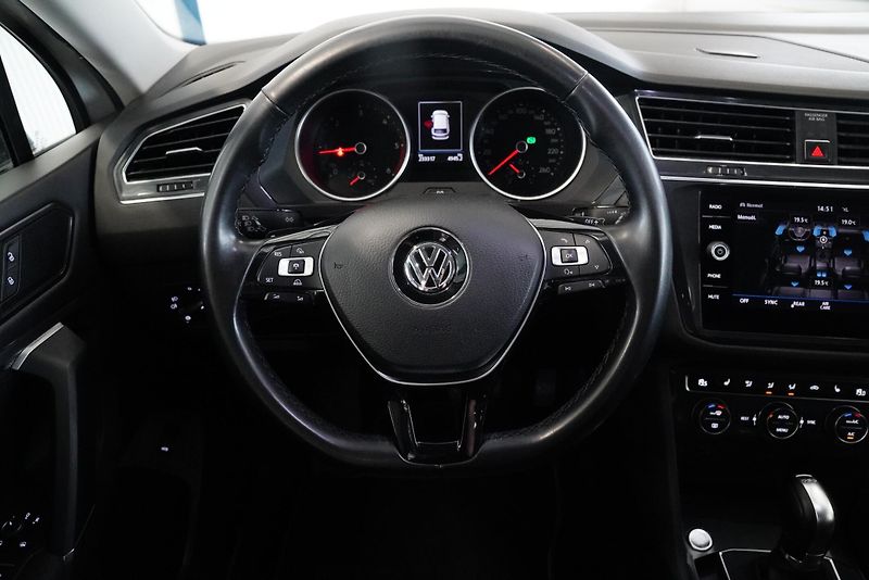 Volkswagen Tiguan - fotka 17 z 35