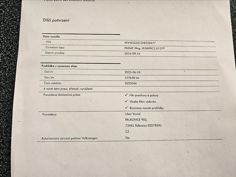 Volkswagen Passat VIII 1,4TSi DSG Highline - fotka 55 z 56
