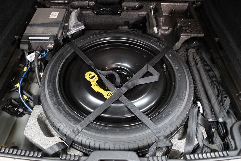 Volvo XC60 B4 ESSENTIAL*TAŽNÉ*KAMERA*DPH* - fotka 33 z 34