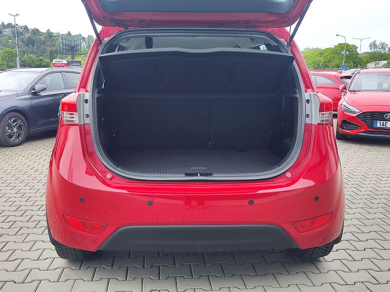 Hyundai ix20 1.6 CVVT/92kW Trikolor - fotka 9 z 26