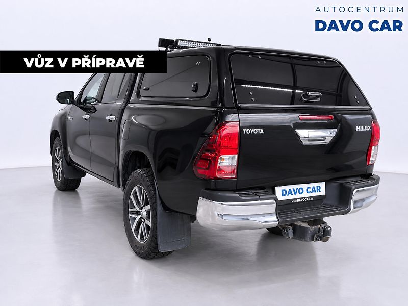 Toyota Hilux 2.4 D4D DoubleCab Executive CZ - fotka 2 z 12