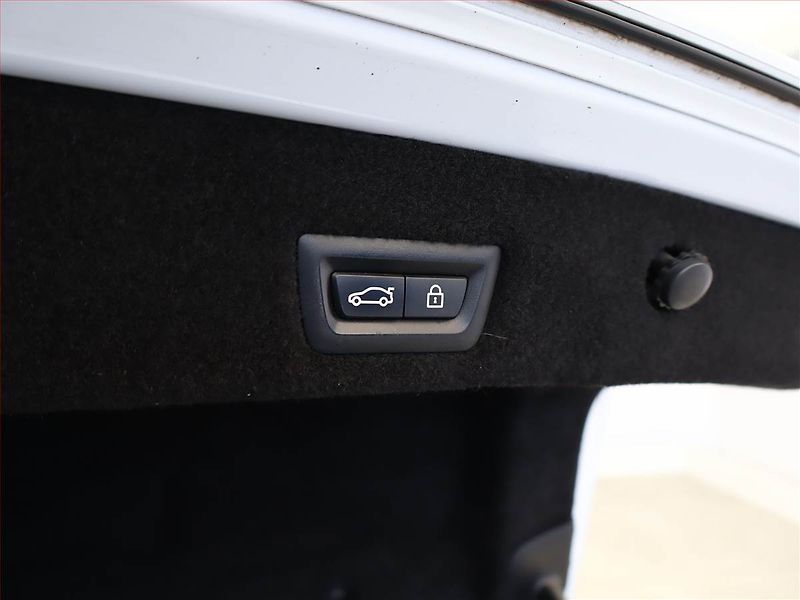 BMW Řada 7 (2019) M Paket 730d - fotka 21 z 22