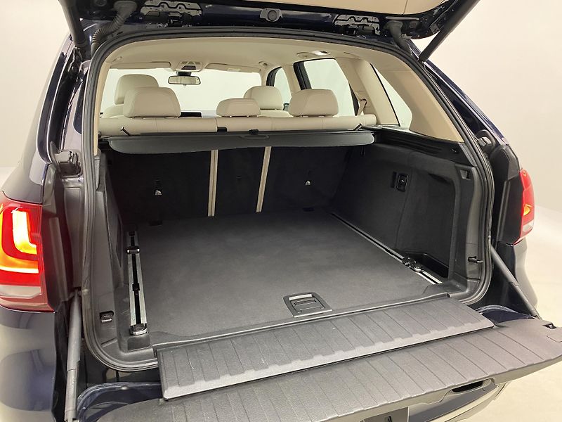 BMW X5 XDRIVE 30d AUT CZ - fotka 6 z 65