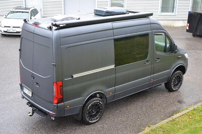 Mercedes-Benz Sprinter Sprinter 319  Camper V6 4x4 - fotka 3 z 86