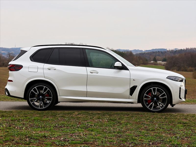 BMW X5 3,0 xDrive40d 259kW Mpacket - fotka 8 z 45