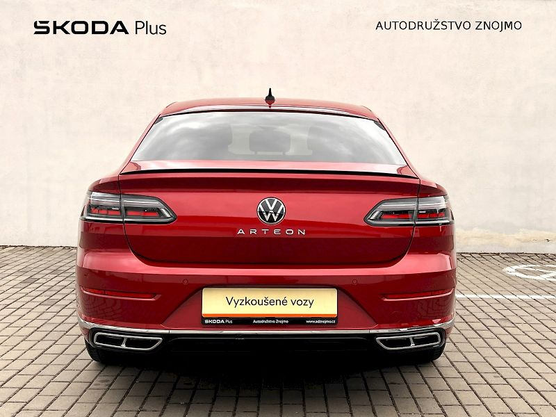 Volkswagen Arteon (2022) 1,5TSI 110KW R-LINE - fotka 9 z 25