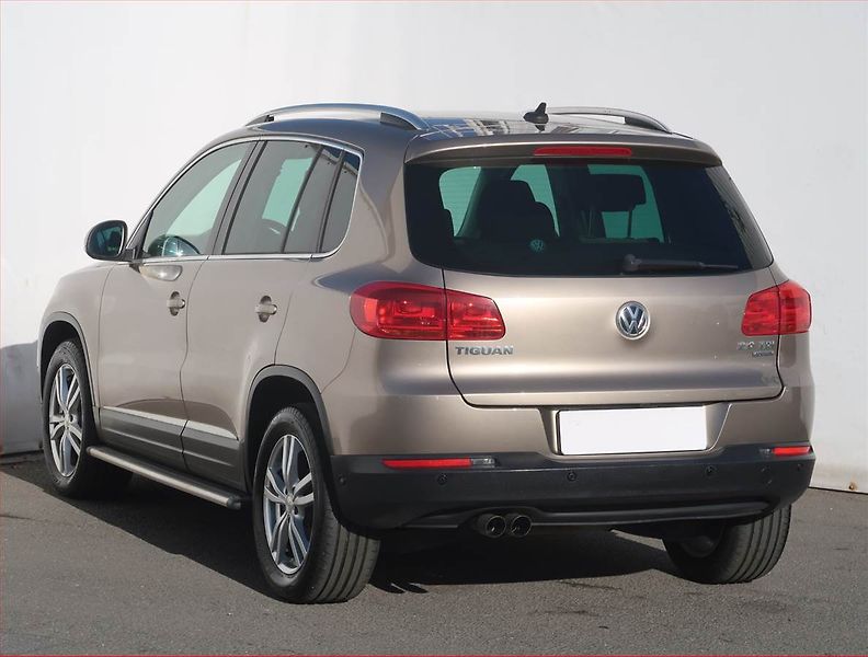 Volkswagen Tiguan (2012) Sport 2.0 TDI, 4X4, Bi-Xenony - fotka 4 z 21