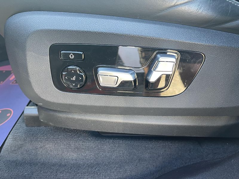 BMW X5 M-NEHAV-1maj-DPH-VENTILACE-ČR! - fotka 31 z 50