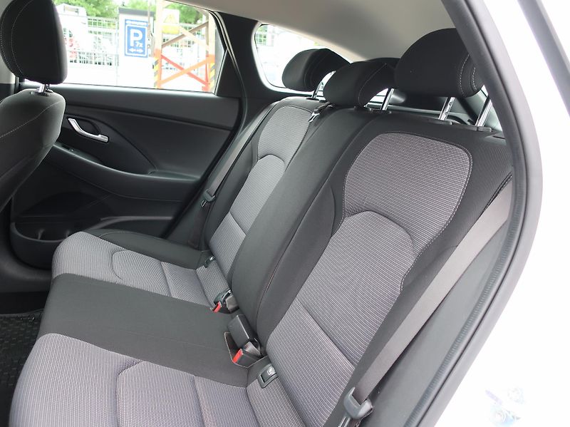 Hyundai i30 WG 1.0T-GDi 88kW COMFORT - fotka 13 z 28