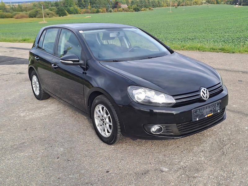 Volkswagen Golf (2012) 1.4 16V 59 KW, SERVISKA, PĚKNÝ - fotka 3 z 36