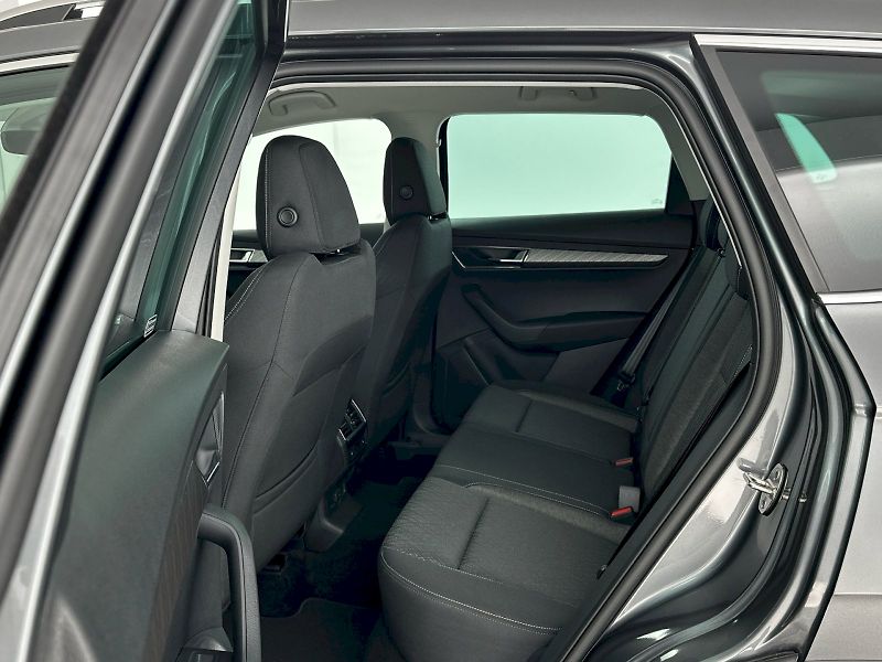 Škoda Karoq (2025) DSG 2.0TDI 110kW 4x4 Top Selec - fotka 8 z 31
