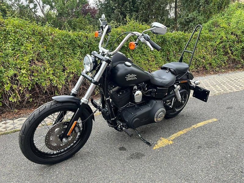 Harley-Davidson FXDB Dyna Street Bob (2013) - fotka 4 z 15