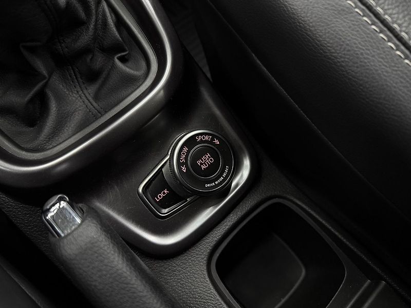 Suzuki Vitara (2023) 1.4 BoosterJet Mildhybrid Prem - fotka 26 z 29
