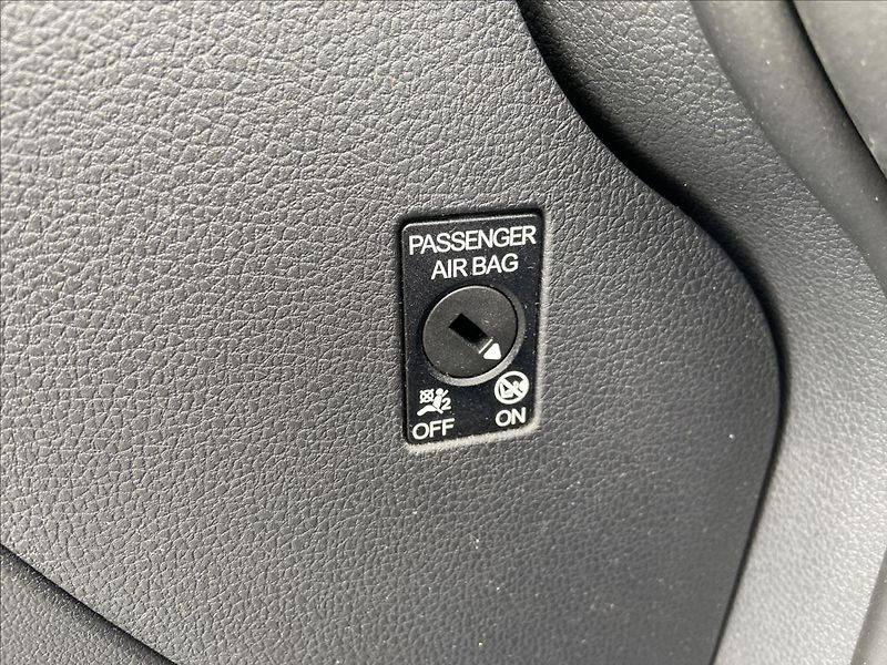 Volkswagen Golf 1,4 TSi REZERVACE  Serviska,Pa - fotka 26 z 50